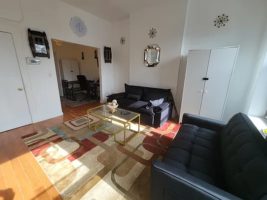 Rented by Oxford Property Group | media 2