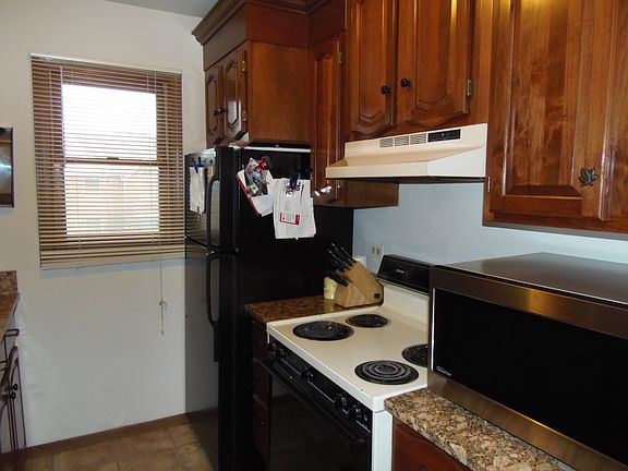 3rd image of 1382 Cunat Ct APT 2A