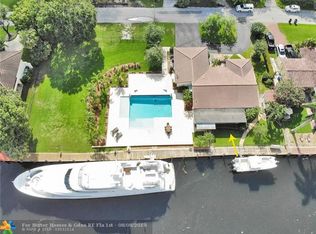 2555 SW 30th Ave, Fort Lauderdale, FL 33312