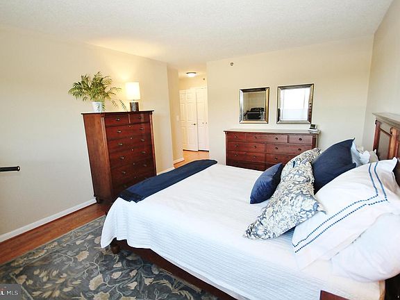 5th image of 2121 Jamieson Ave Unit 1511