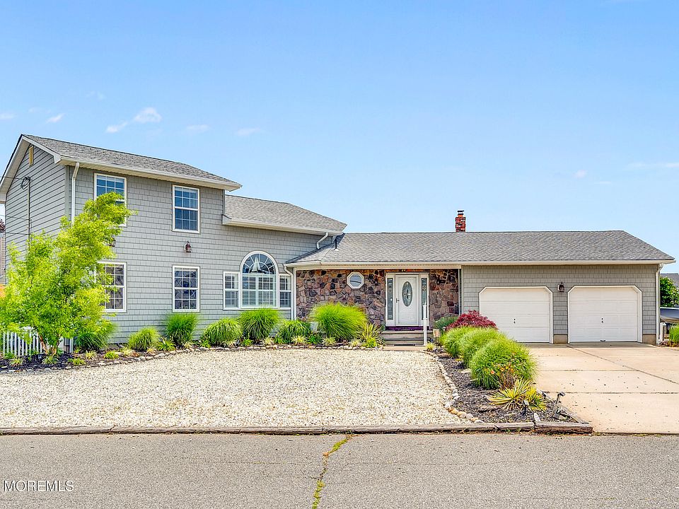 1st image of 964 Seagull Drive