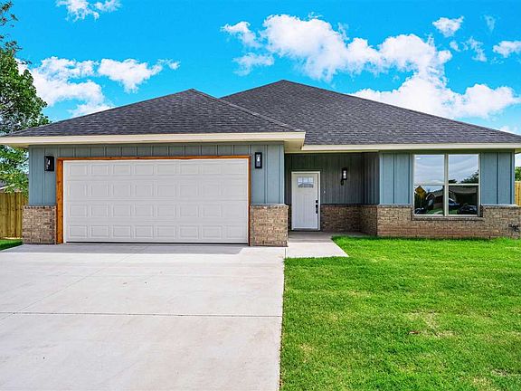 4th image of 7413 SW 74th Pl