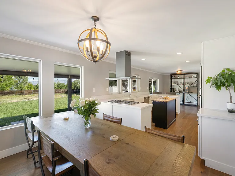 2241 Pioneer Trl — Photo 11