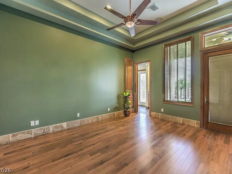 2780 El Camino Rd — Photo 58