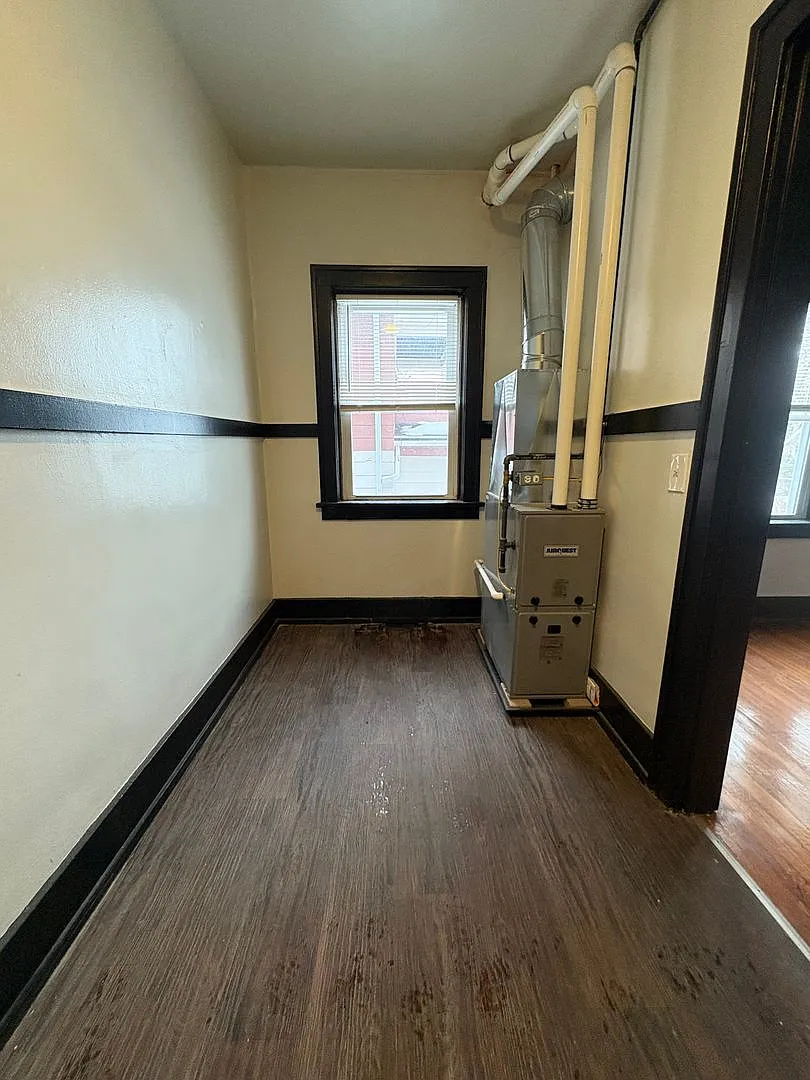 401 Ridgeway Ave. — Photo 3
