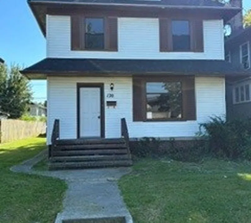 120 E Foster Pkwy