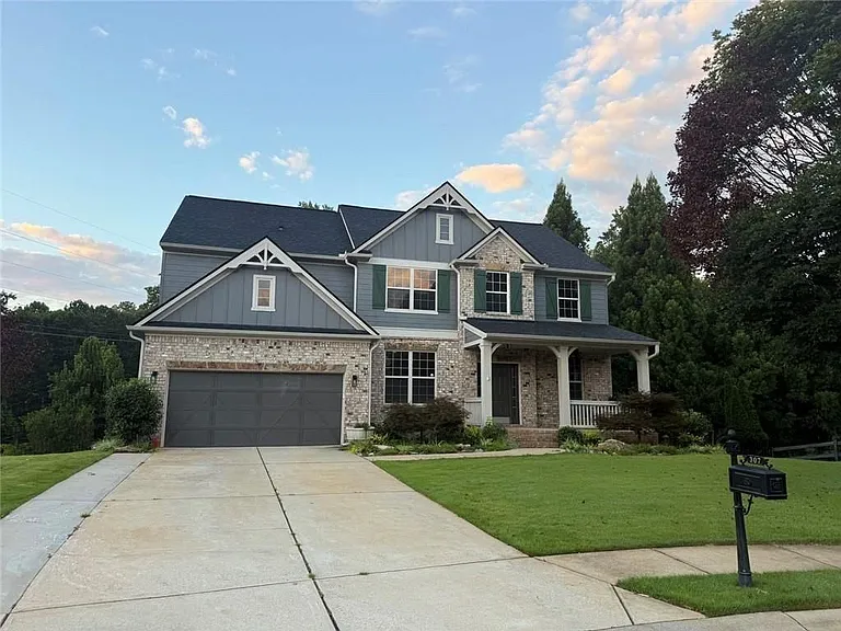 307 Ashgrove Ct — Photo 1