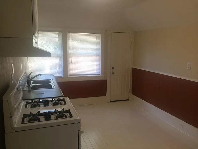 Kitchen/Rear Entry