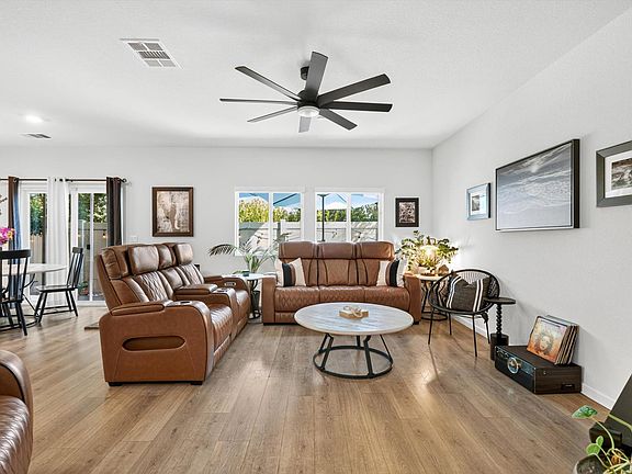 4th image of 3809 Havengate Way