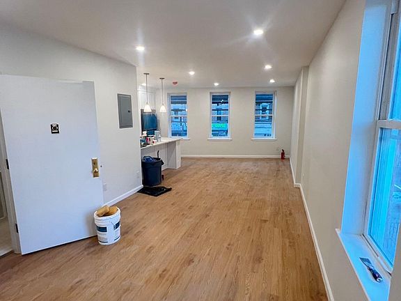 5th image of 11310 Jamaica Ave Floor 2