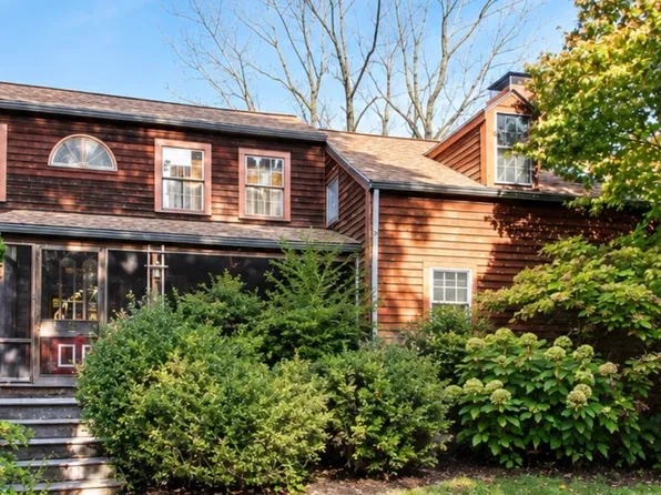 108 Auburn St, Cambridge, MA 02139