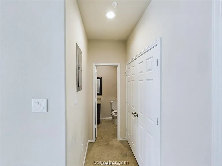2910 Town Square Ave #2107 — Photo 8