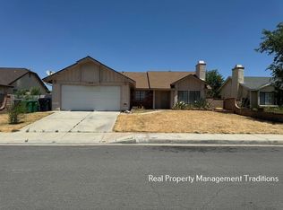 1909 E Avenue R5, Palmdale, CA 93550