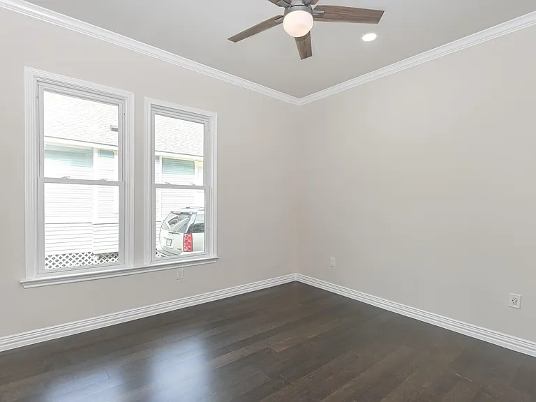 2902 Houston Ave — Photo 18