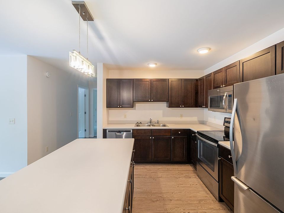 1st image of 341 Autumn Pond Way Unit 304