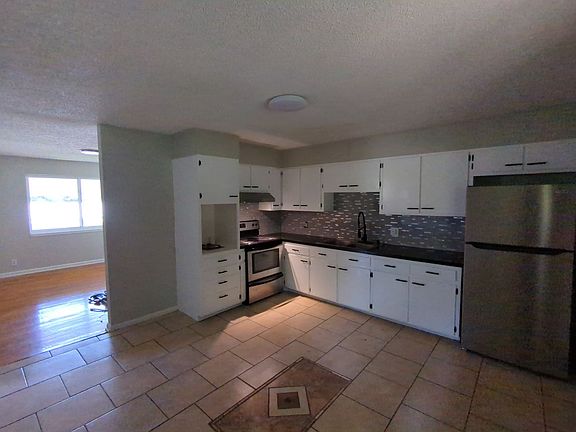 4th image of 124 Callan Dr Unit B