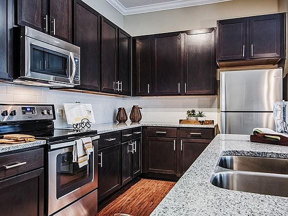 3rd image of 300 Seaport Ln Unit 1324