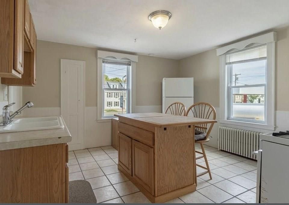 2nd image of 121 Boston St #1