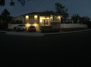 1992 Lowell Ln, Merrick, NY 11566