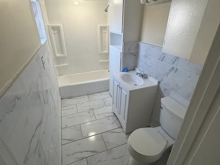 10 Willow Ave #2 — Photo 8