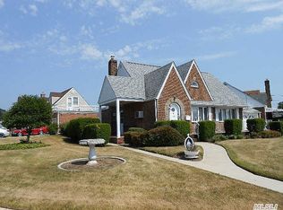 20 Salem Rd, Valley Stream, NY 11580