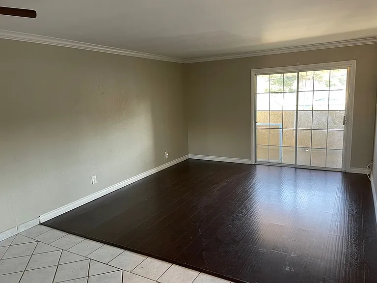 25822-25828 Walnut St — Photo 19