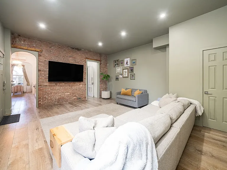 60 Linden Ave #1 — Photo 14