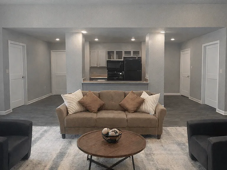 Stylish Clubhouse at Arbor Pines