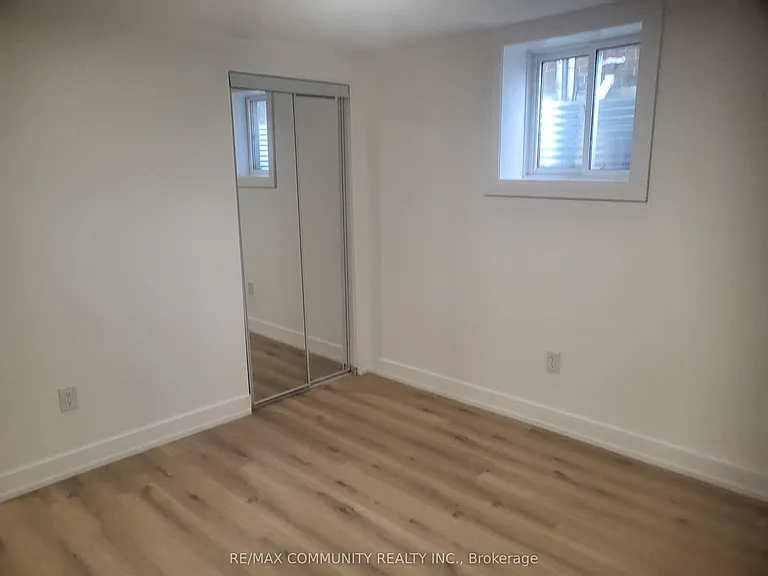 609 Amberwood Cres #BASEMENT — Photo 11