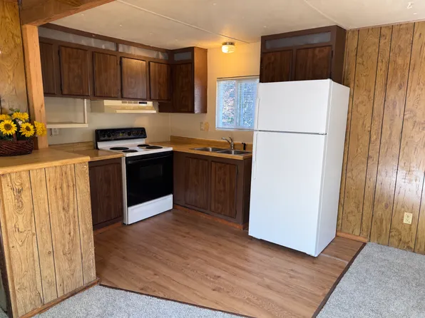 6412 96th St E, Puyallup, WA