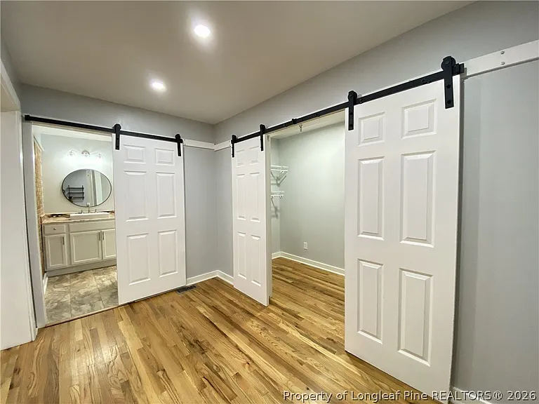 290 Lemont Dr — Photo 20