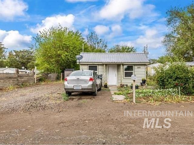 1st image of 222 W Owyhee Ave