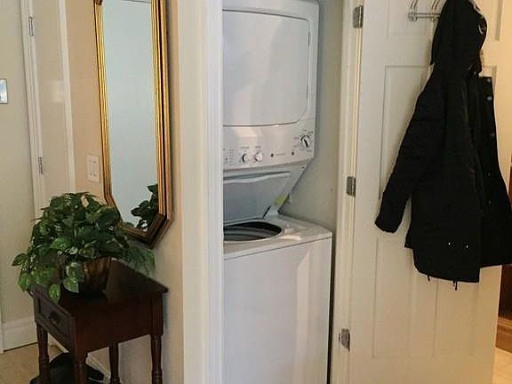 5th image of 1 Carey Cir APT 105