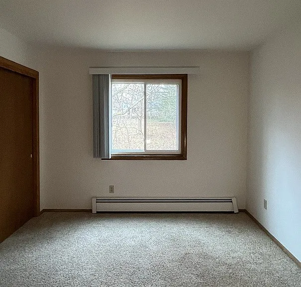 Ridge Manor Apartments — Photo 13