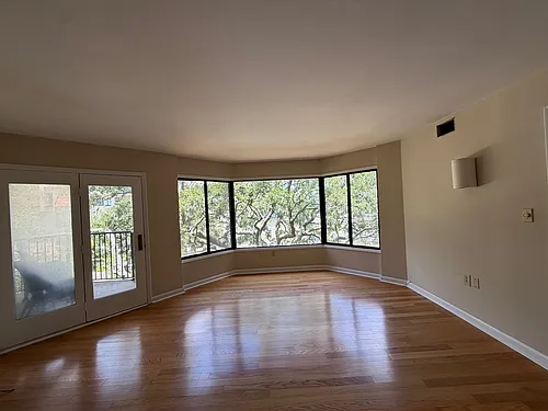 7 Shelter Cove Ln Photo 1