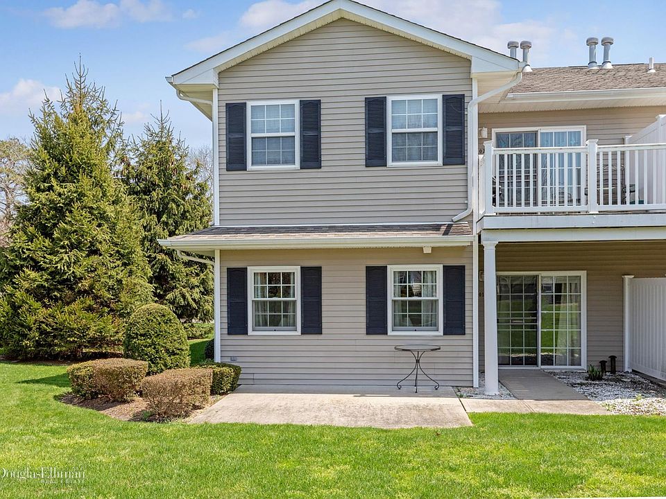 1st image of 602 Aerie Way