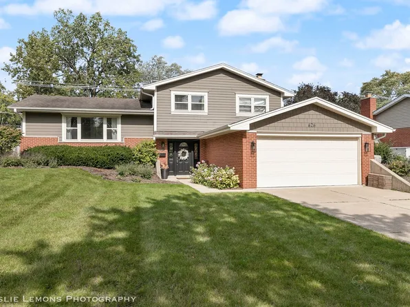 626 69th St, Darien, IL 60561