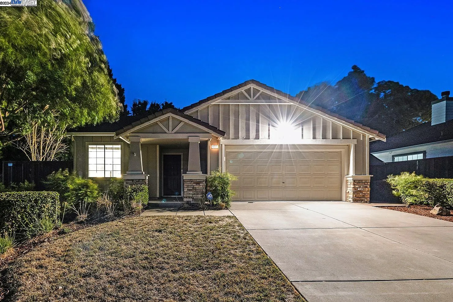602 Saddleback Cir photo 1