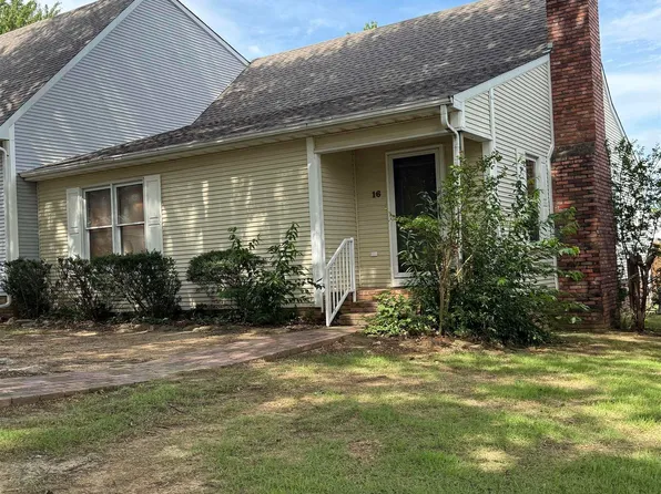 16 River Oaks Trce, Searcy, AR 72143