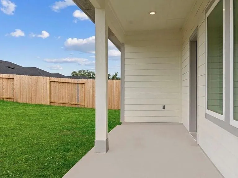 8051 Marchese Dr — Photo 29