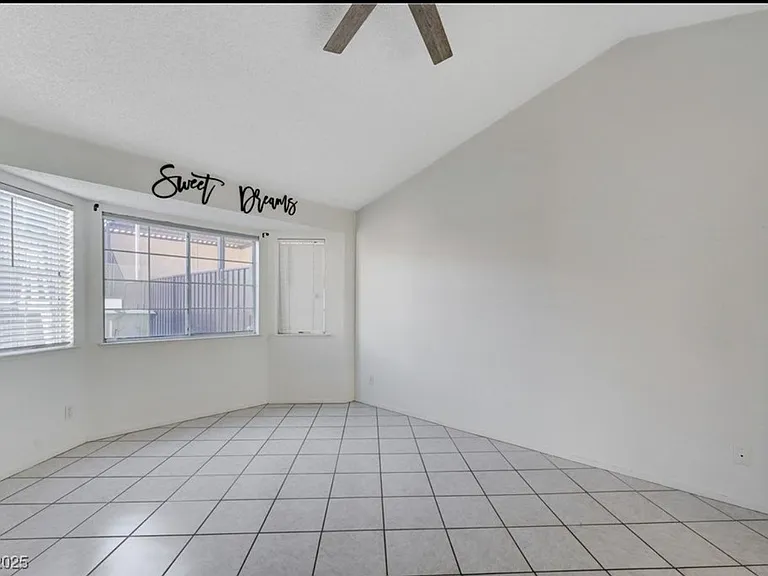 2268 Welsey Manor Dr — Photo 16