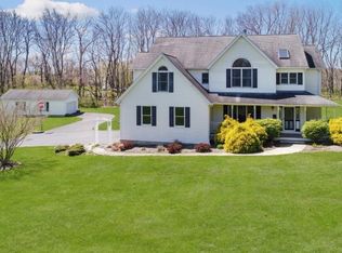 3 Meadow Ridge Rd, Columbia, NJ 07832