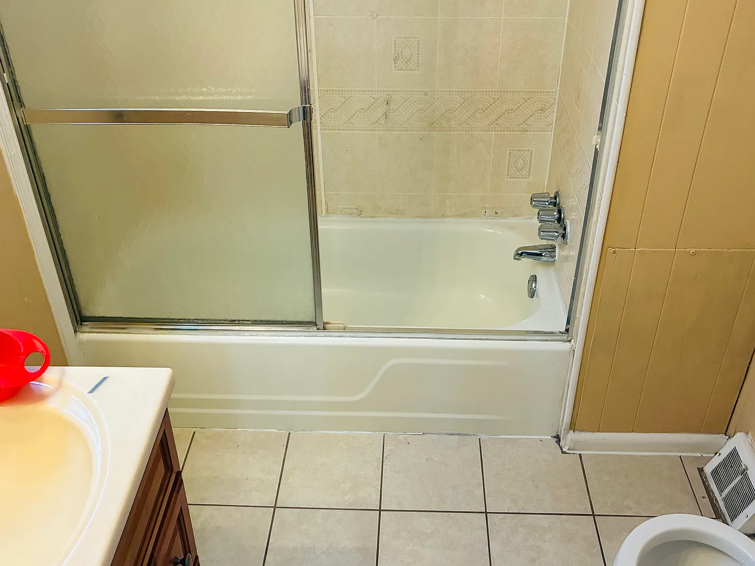 1 bed, 725 sqft, $1,200 — Photo 4