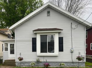 311 Quarry St, Jackson, MI 49201