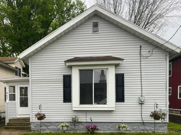 311 Quarry St, Jackson, MI 49201