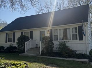 6038 Fontana St, Fairway, KS 66205