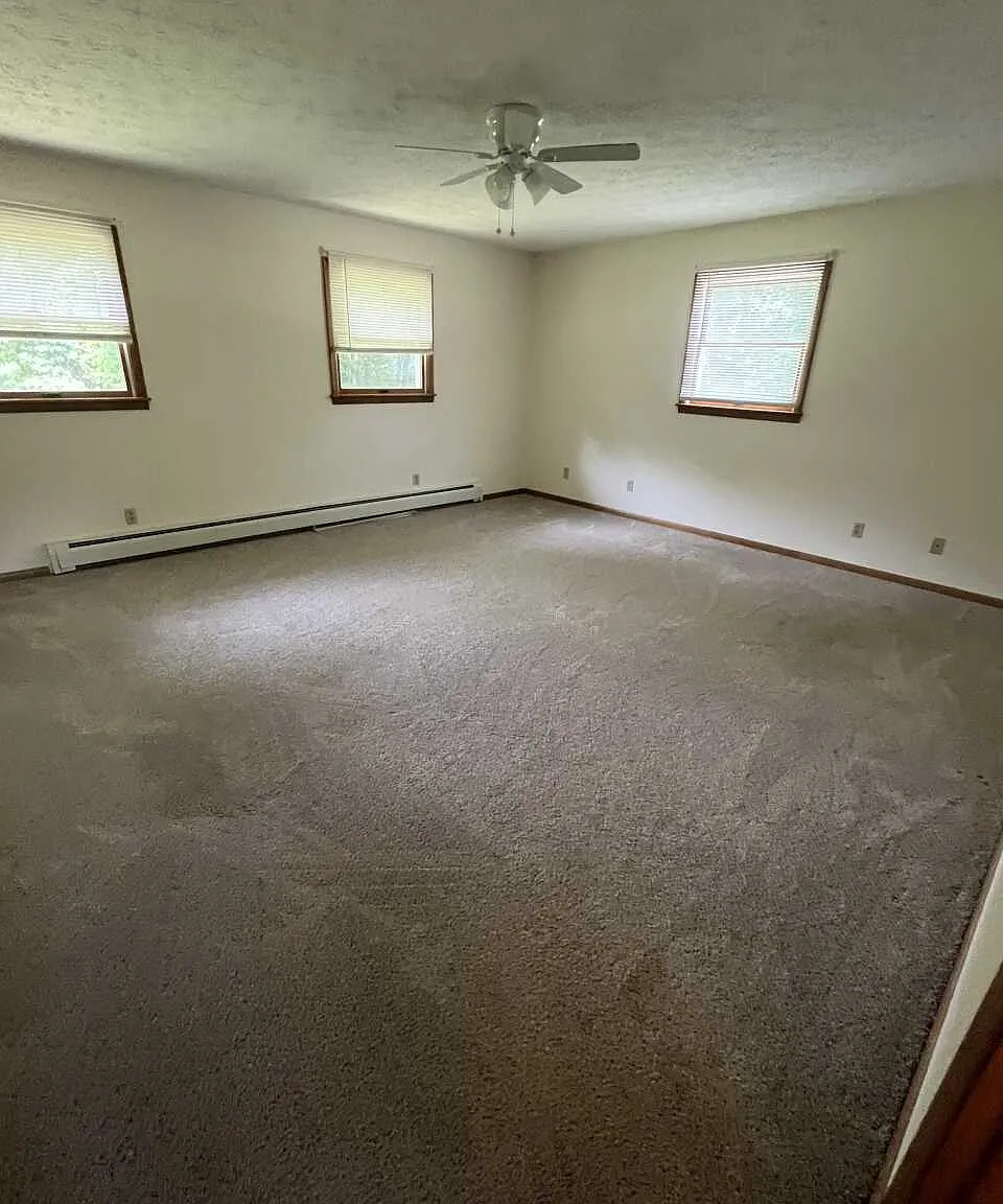 2 bed, 1.5 bath, $1,100 — Photo 3