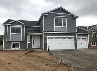 3521 Norway Dr S, Cambridge, MN 55008