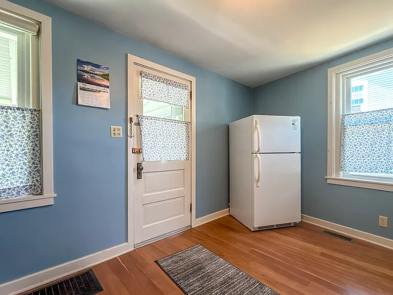 18 W Fulton St — Photo 5