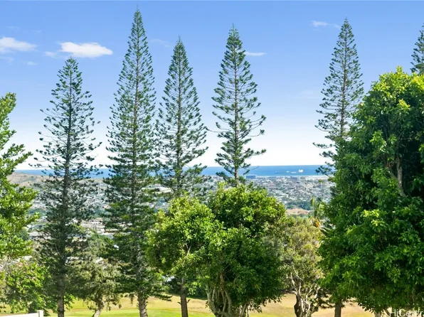 98-831 Kaonohi St #32, Aiea, HI 96701